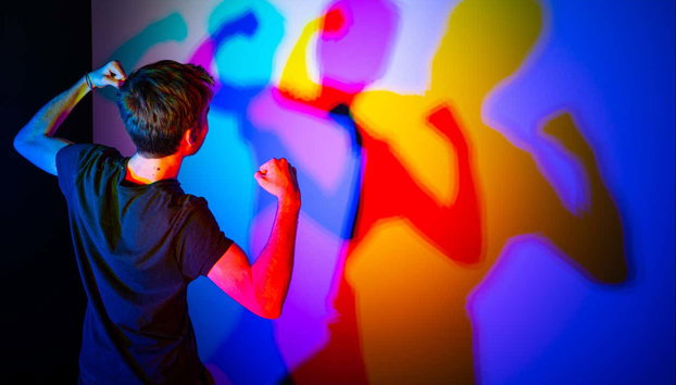 Entrada al Museo de las Ilusiones de Sevilla - Foto 4, Juego de sombras en el Museo de las Ilusiones de Sevilla