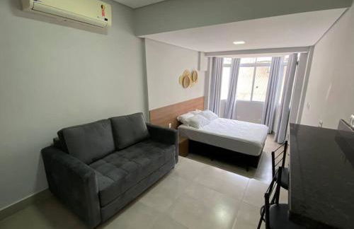 Lindo Studio em Frente à Praia do Embaré! - Foto 16