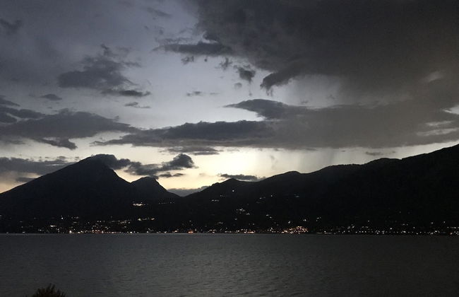 Modern Apartment With Large Terrace Malcesine - Photo 16