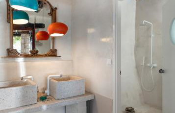 Nassibe Estate - Photo 50