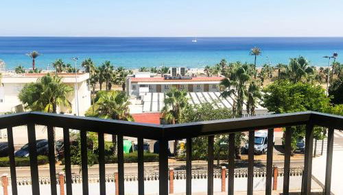 Oasis a 50m del Mar - Photo 2