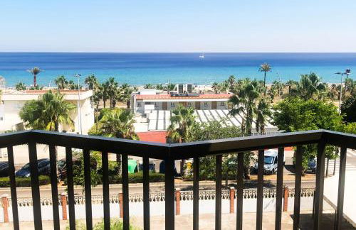 Oasis a 50m del Mar - Photo 2