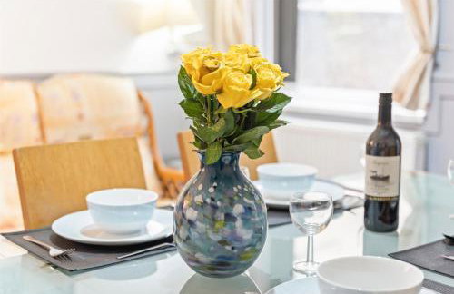 Spacious 3BR House -Sleeps 7 - Contractor Friendly - Foto 41