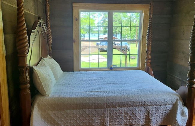 Back in Time 1940s Lake View House - Photo 1