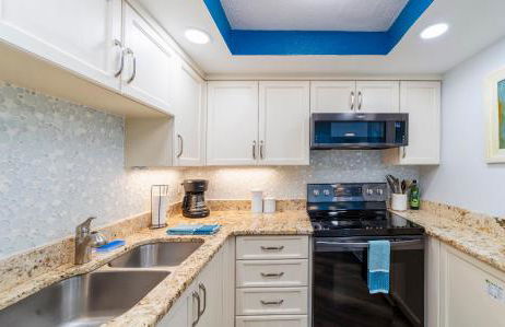 Escape 2 The Beach Daytona Beach FL 2BR 2B as seen on Youtube - Foto 36