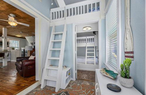 Captain Dan's Beach House - Photo 8