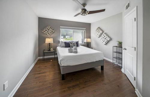 Comfortable 2BR Condo near City Center - Foto 16