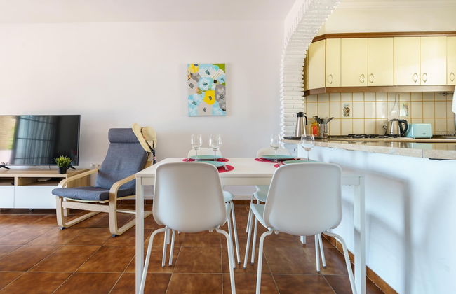 Sunny Tranquility With Pool - Foto 9