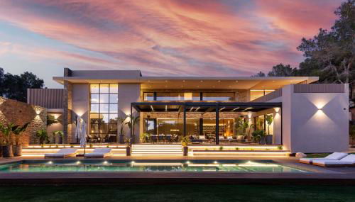 Luxury 5-Bed Beach Villa in Cala Vinyes - Foto 1