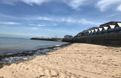 Sea View Sanctuary Apartment! - Foto 25