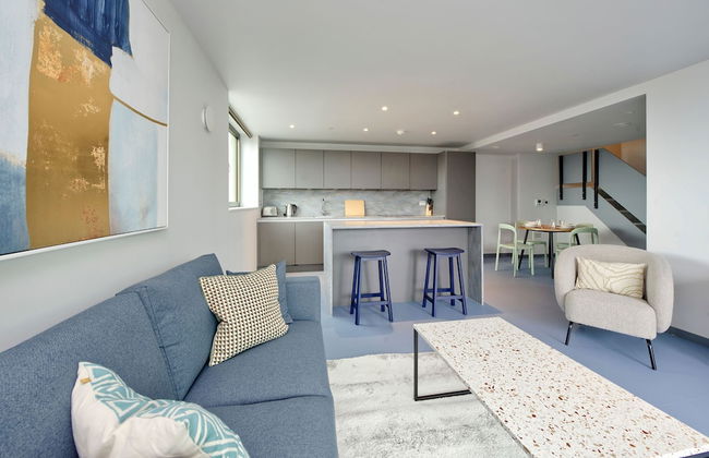 Elegant Two-bedroom Apartment in Vibrant Poplar - Foto 12