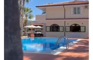 Villa Laura Residence Hotel Apartments & Studios - Foto 4