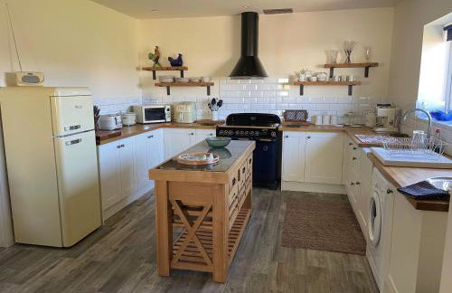 Captivating 2-bed Static Caravan on Private Land - Foto 1