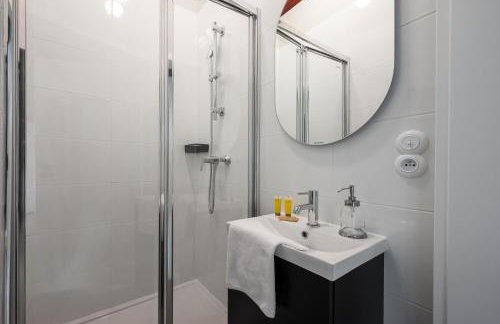 Hala Mirowska Spacious Apartment by BookingHost - Photo 44