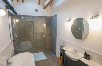 An elegant countryside hideaway with four indulgent ensuite bedrooms - Foto 19