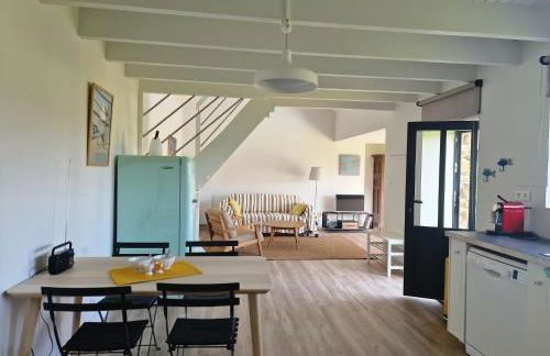 Charming Breton Holiday Home Right by the sea - Photo 5