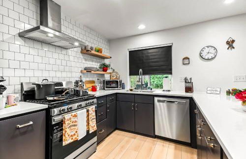 4BR Luxury Stay | 2 Kings | Near DT | Family+Games - Foto 41