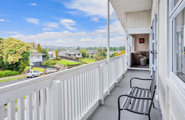 Sunny Three Bedroom Delight Upper Level - Foto 22