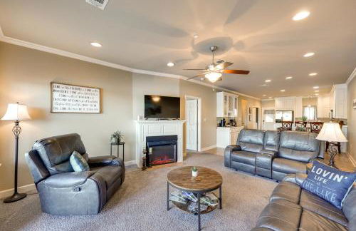 Pool and Lake Hamilton Access Hot Springs Condo! - Foto 3