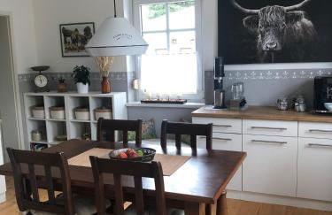 Haus am Eck - Photo 1