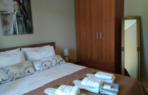 Iris Deluxe Suites 1 - Photo 63