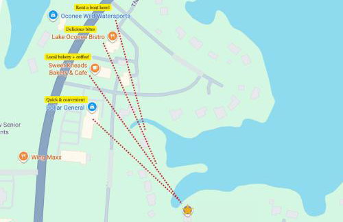 6BR Lakefront Private Dock & Bonfire Sleeps 12 - Foto 54