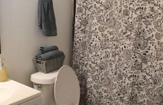 Discounted Cozy Home with Modern Amenities - Foto 8