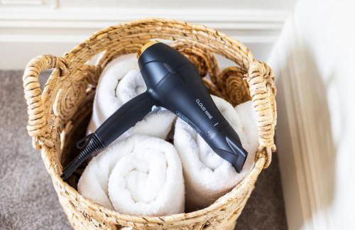 2-Bed Apartment in Redland, Bristol - Work-Ready - Foto 48