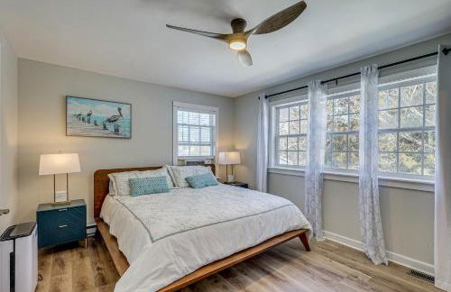 Walk to Broadkill Beach Sleek Family Home with Deck - Foto 16