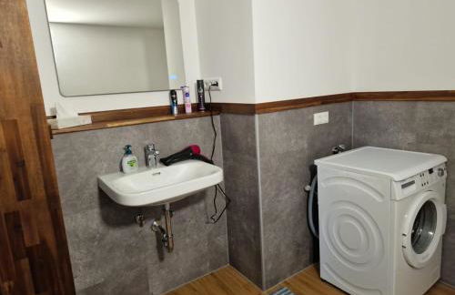 KG Exklusives Zimmer, WLAN, geteiltes Bad und Küche - Foto 14