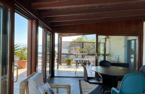 Attico con terrazza sul porticciolo turistico di Vibo Marina - Foto 12