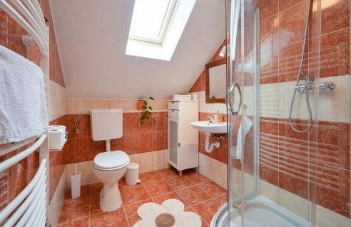 3 Bedroom Beautiful Home In Novi Marof - Foto 33