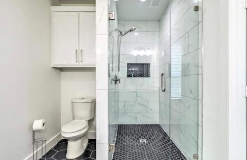 Modern 4BD Best in the West Dallas Area - Foto 15