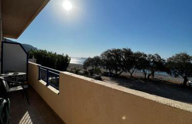 Grammeno Seaside Studios - Photo 43