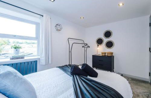 Incredible Home With Games Room, Sleeps 8, Parking Included, Perfect For Groups, Families, Contractors, Professionals - Photo 80