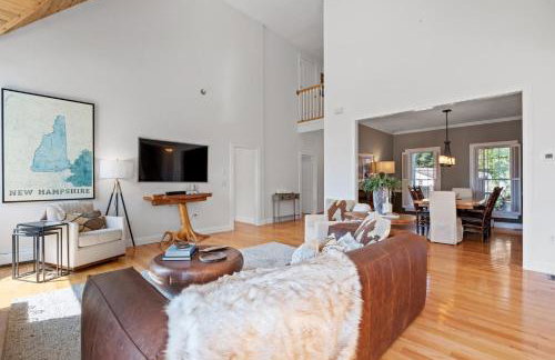 Luxury Riverfront Retreat Hot Tub, Game Room, Gym - Foto 10