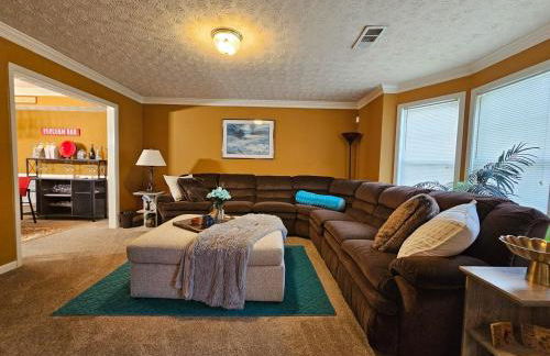 Friends & Family Suburban Retreat - Foto 2