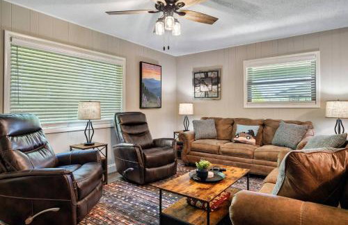 Guest Favorite Cottage Nr Dollywood Hot Tub, Fire Pit, Cable - Foto 11