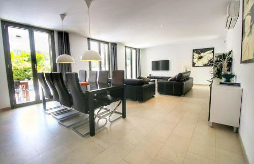 Villa Marluki, 4 bedrooms, pool and terraces - Foto 21