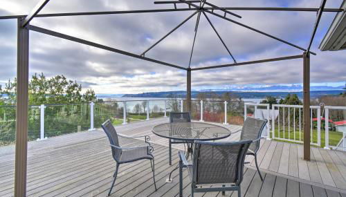 Breathtaking Port Ludlow Home with Deck and Yard - Foto 2