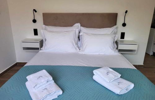 White Boutique Homes - Euphoria - Photo 16