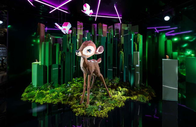 Swarovski House Guided Tour + Champagne - Photo 6