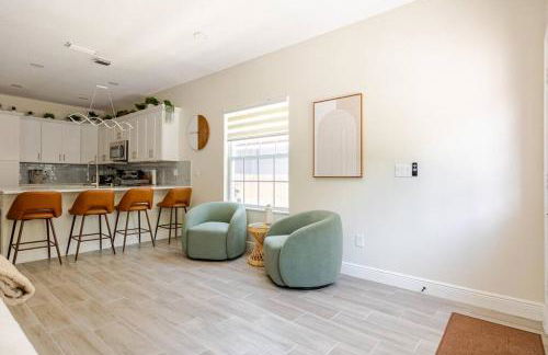 4 Bedroom 3 Full Bath Boho Oasis Saltwater Pool Near Downtown, North of Hyde Park Sleeps 12 Pets OK - Foto 15