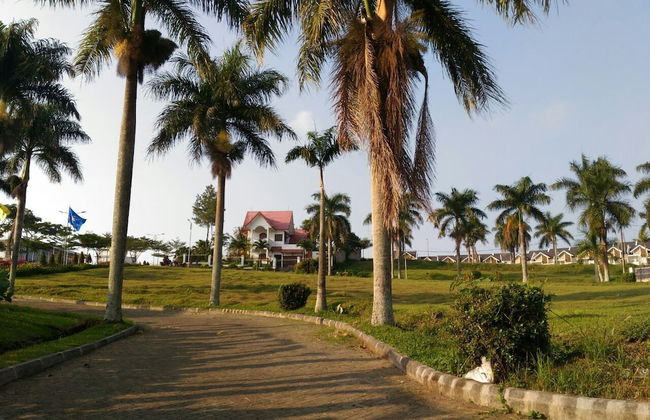 Villa Malang MARRY IND Puncak Buring - Foto 8