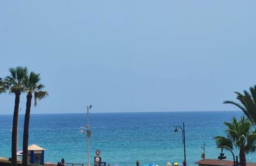 Casa Playa Guadalmar, beautiful apartment in front of the sea, wifi, AC, smart TV, Private parking - Photo 42