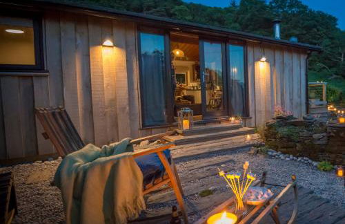 Little Kestrel Cabin - Photo 1