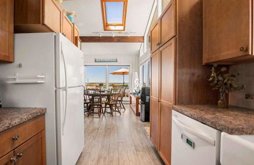 Unique waterfront home with stunning views - Foto 12