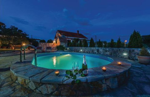 Two-Bedroom Holiday Home In Zemunic Gornji - Foto 13