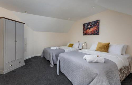 Spacious Luxurious Serviced Accommodation 6 - Photo 5