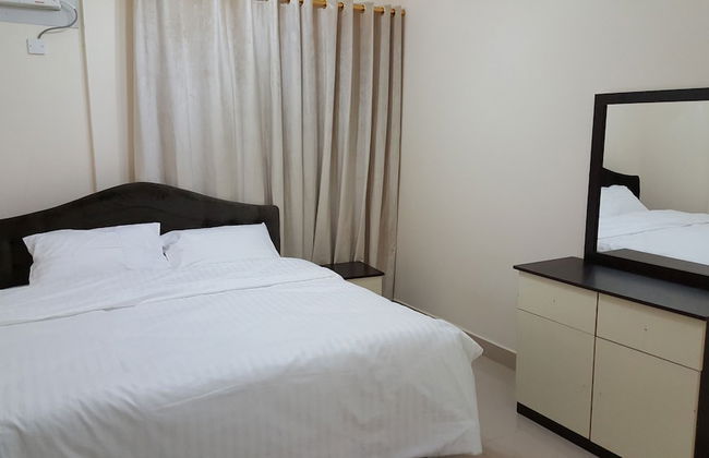 Golden Seasons Furnished Apartments 2 - Photo 4